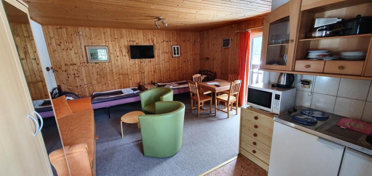 Penzion U Dvou pánů Pernink Exterior foto